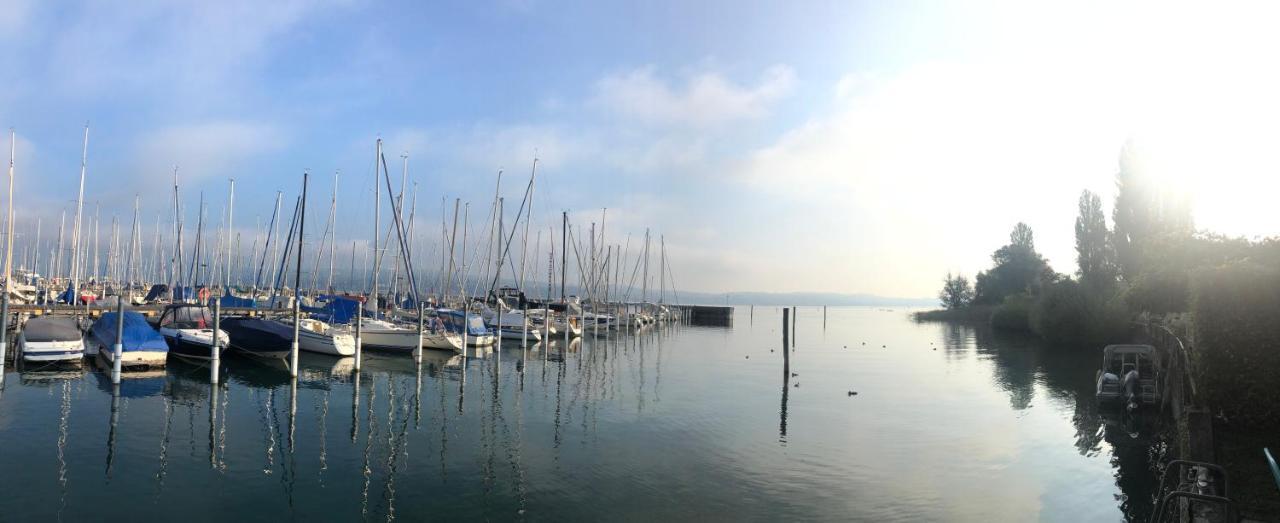 Zwischen Hafen Und Strandbad Constanţa Exterior foto